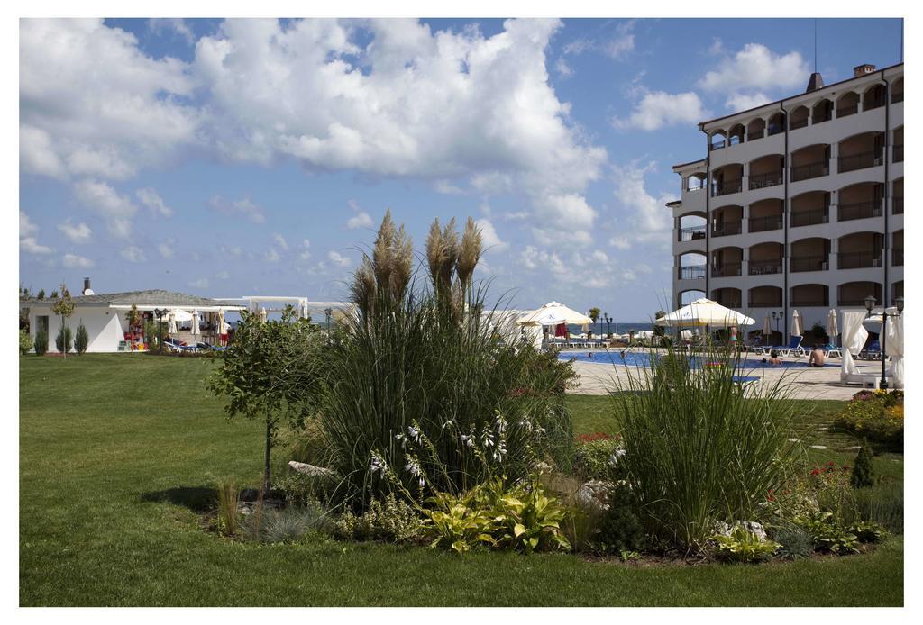 צרבו Aparthotel Regina Mare מראה חיצוני תמונה