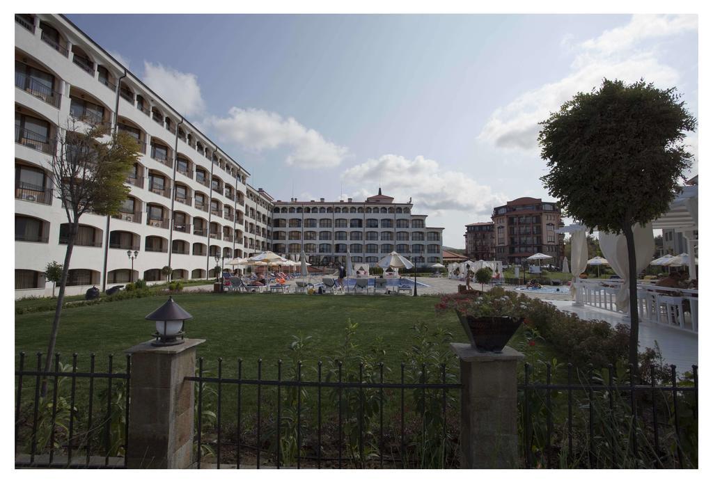 צרבו Aparthotel Regina Mare מראה חיצוני תמונה