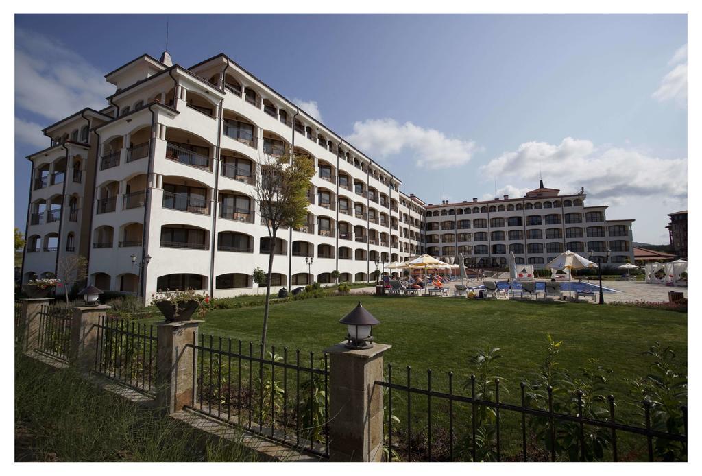 צרבו Aparthotel Regina Mare מראה חיצוני תמונה