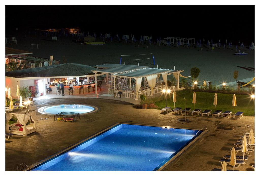 צרבו Aparthotel Regina Mare מראה חיצוני תמונה