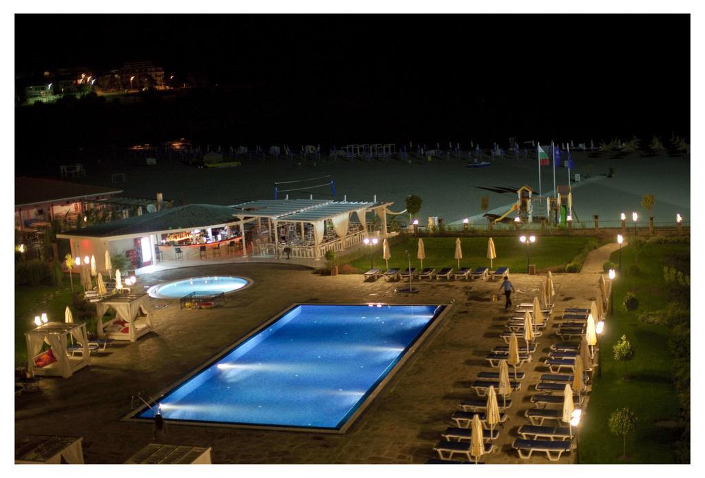 צרבו Aparthotel Regina Mare מראה חיצוני תמונה