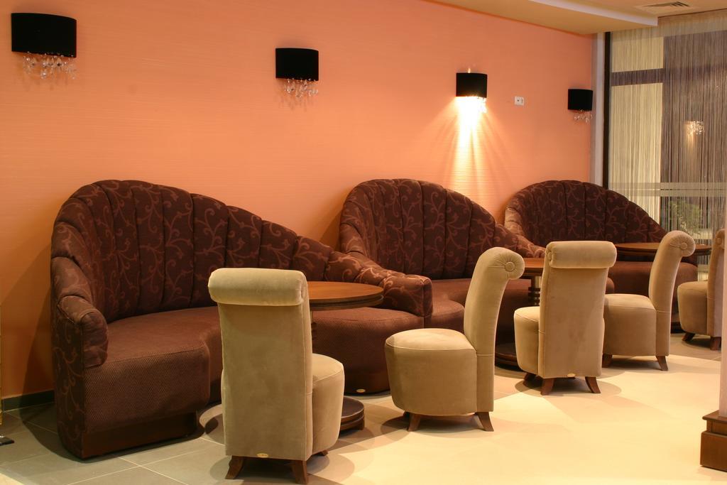 צרבו Aparthotel Regina Mare מראה חיצוני תמונה