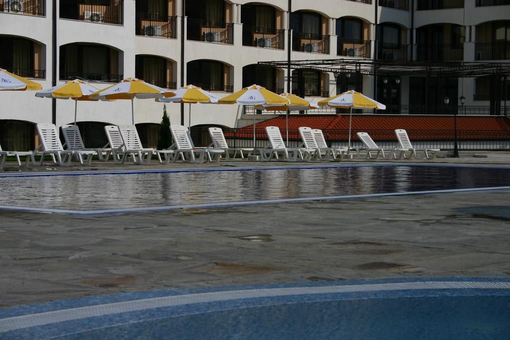 צרבו Aparthotel Regina Mare מראה חיצוני תמונה