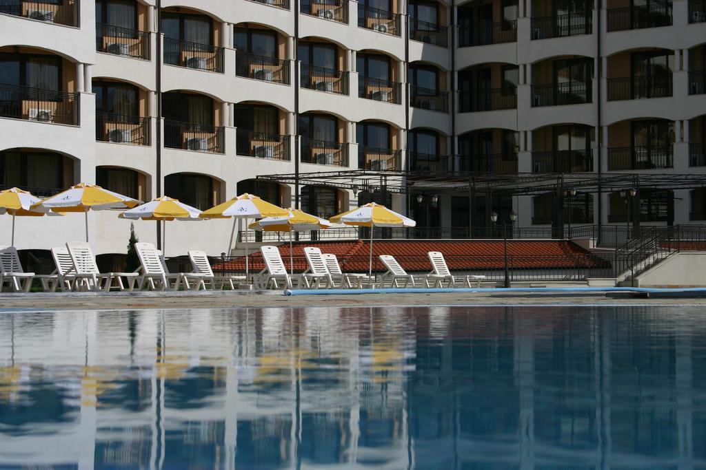 צרבו Aparthotel Regina Mare מראה חיצוני תמונה